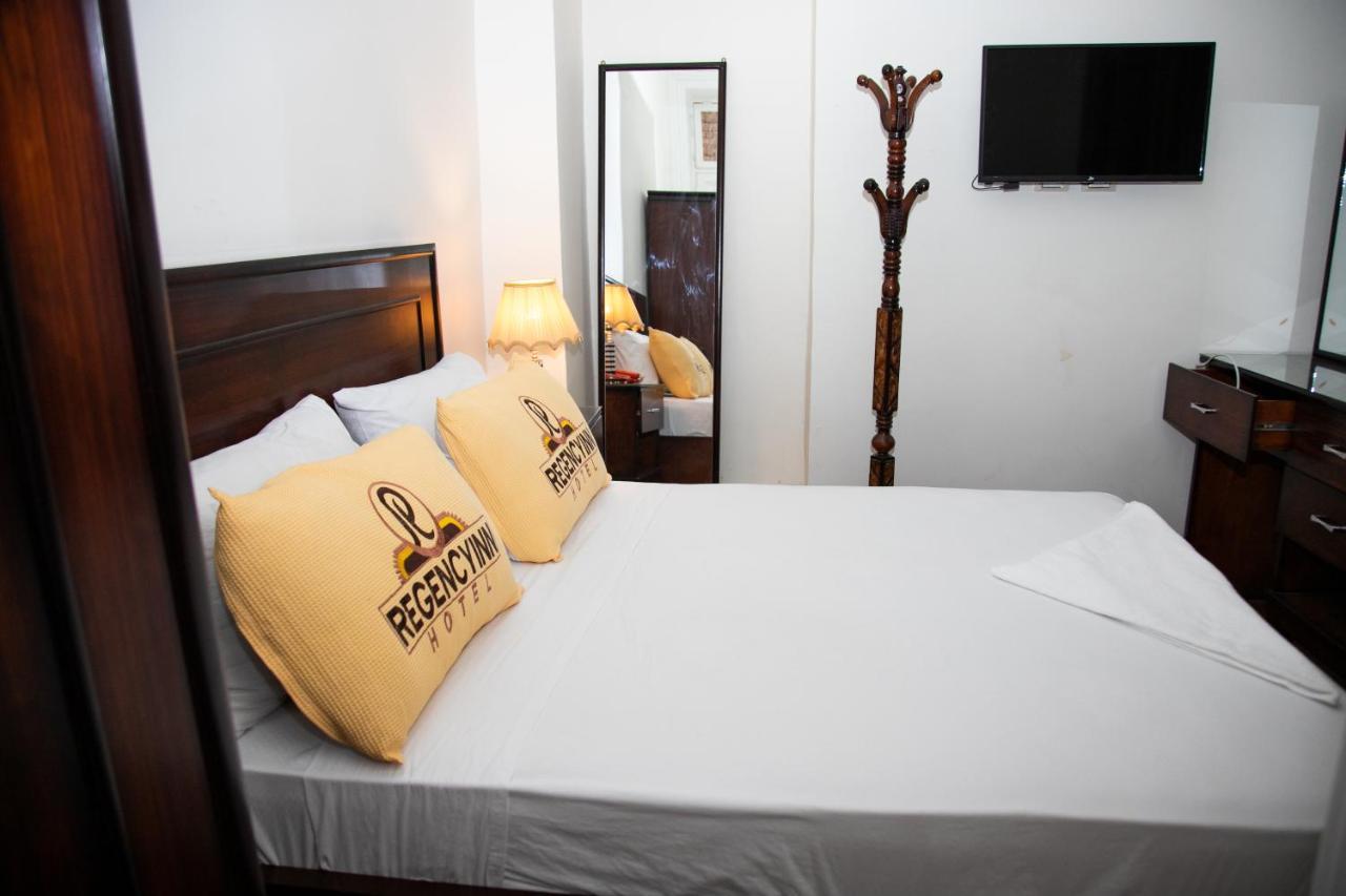 Regency Hotel 2*