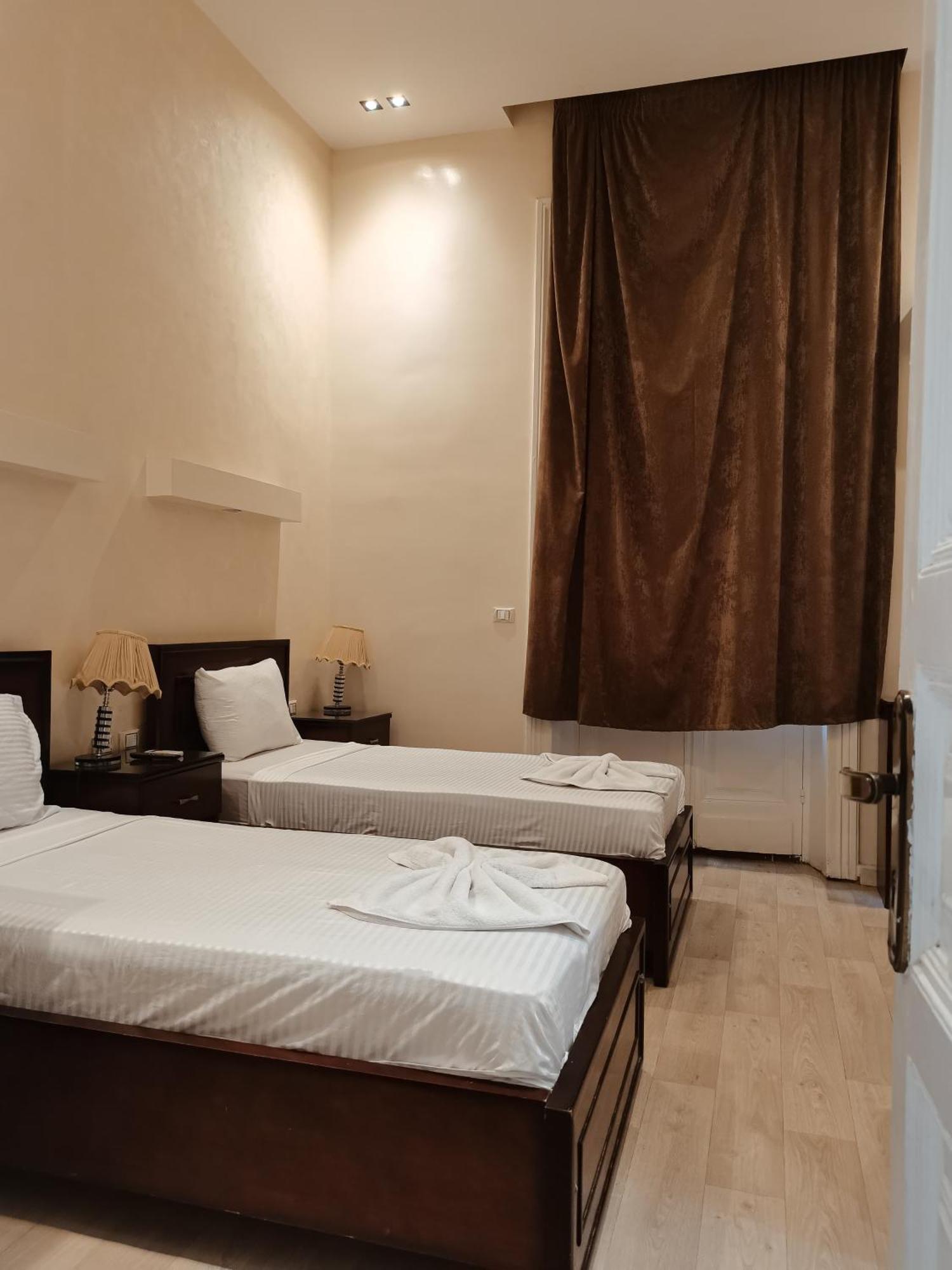 Regency Hotel 2*